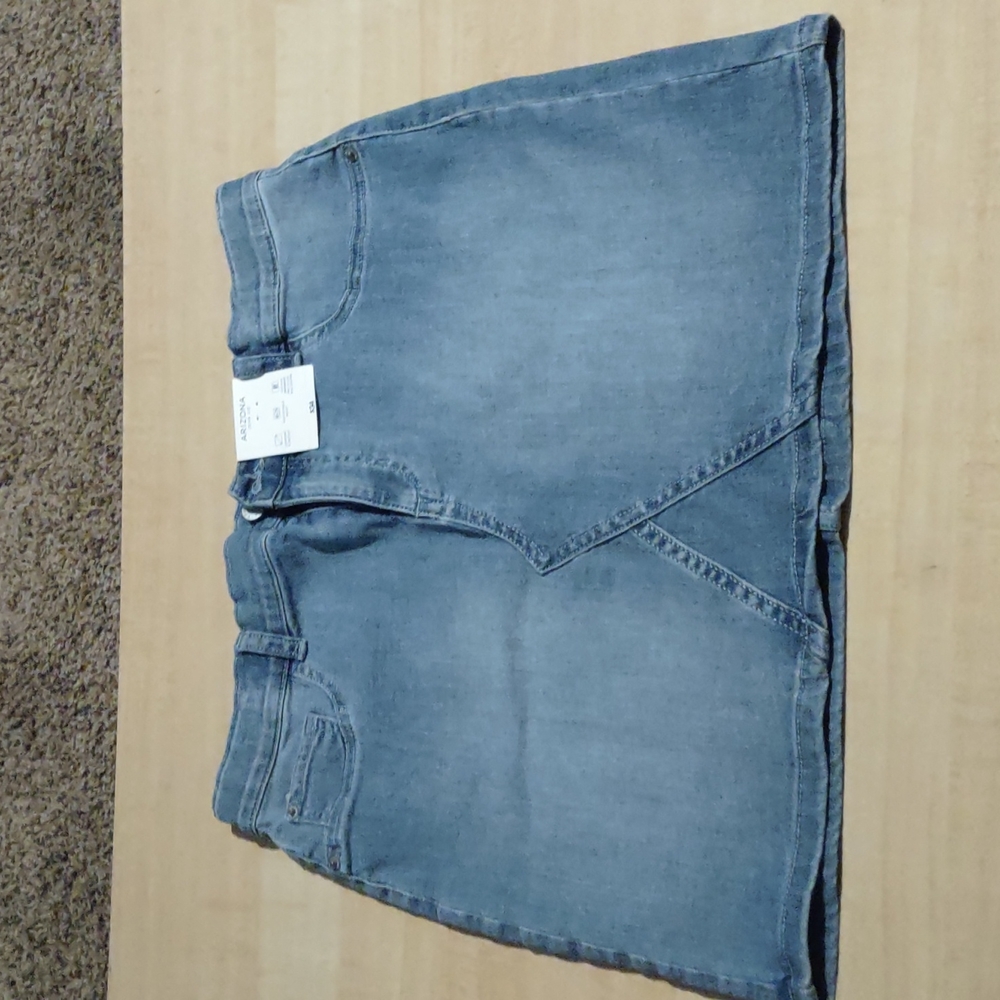 NWT Arizona Co skirt.  A11